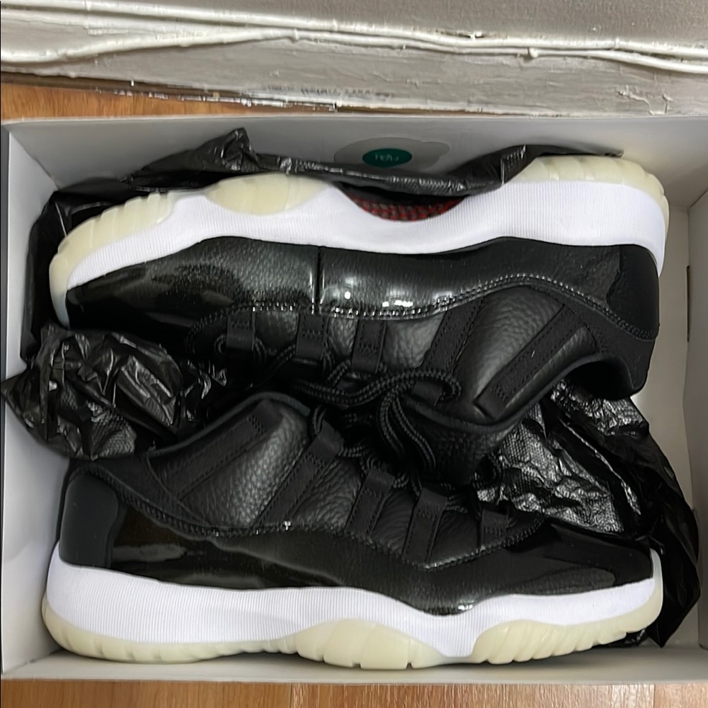 Air Jordan Retro Low Sneakers